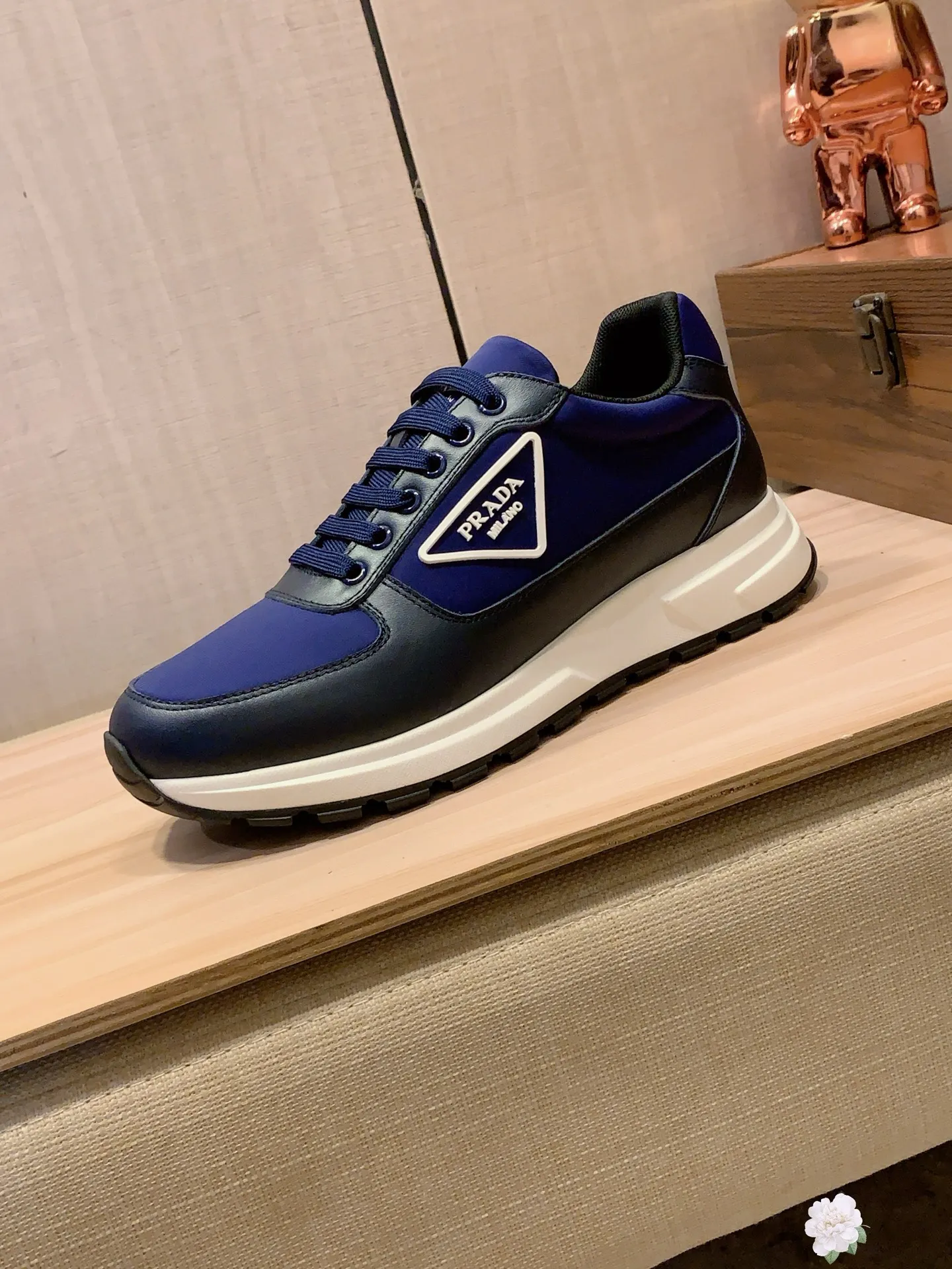 Men's Men's Shoes💰420💰💰🎩🎩[Lightning][Lightning] "PRADA*" The latest and most popular casual shoes, top brand [seduce] luxury~purchase, top~quality. [Strong] The upper is made of imported breathable cowhide with material ➕ breathable sheepskin feet (•) and fine workmanship. The original stylish and stylish soft rubber wear-resistant and non-slip outsole is light and comfortable on the feet. The real thing looks better when photographed. 085: code: 38-44, 3️⃣ colors selected